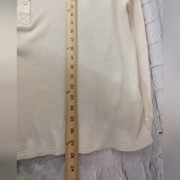 Good American Essentials Boyfriend Thermal Henley Waffle Knit Bone NWT 5/6 Sz 2X - Picture 10 of 11